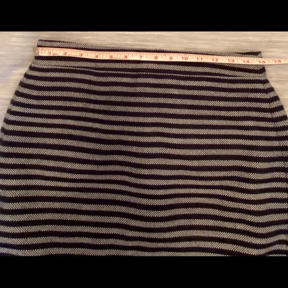 J Crew Wool pencil skirt - Picture 3 of 7